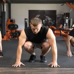 Trening obwodowy: Co to? Plan, efekty, jak zacząć i schudnąć!