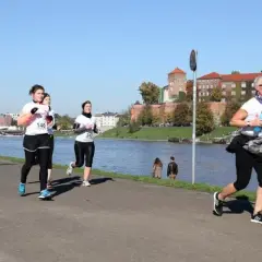 Bieganie w Krakowie: Trasy, grupy, imprezy. Twój biegowy raj!