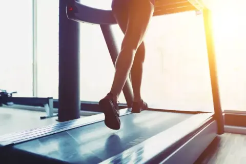 Rower czy marsz? Ekspert radzi, co wybrać na odchudzanie
