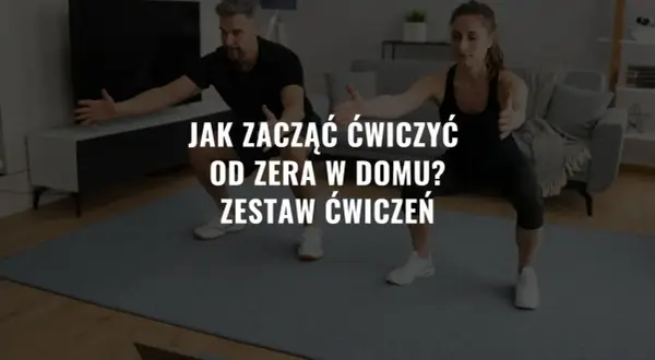 Para ćwiczy w domu, wykonując przysiady. Tekst na ekranie sugeruje plan treningowy dla początkujących.