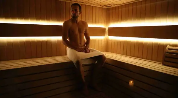 Sauna po treningu: Szybsza regeneracja? Poznaj złote zasady