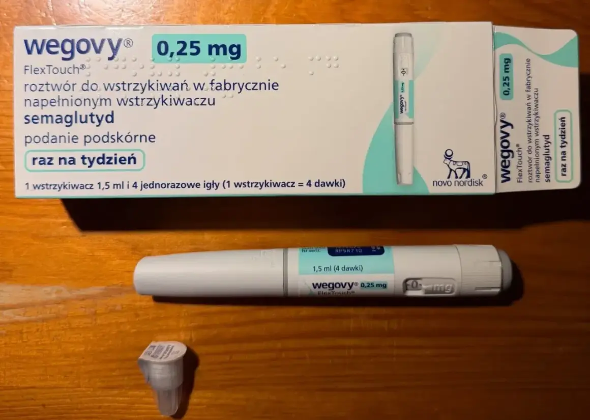 Opakowanie i wstrzykiwacz leku Wegovy 0,25 mg z semaglutydem.